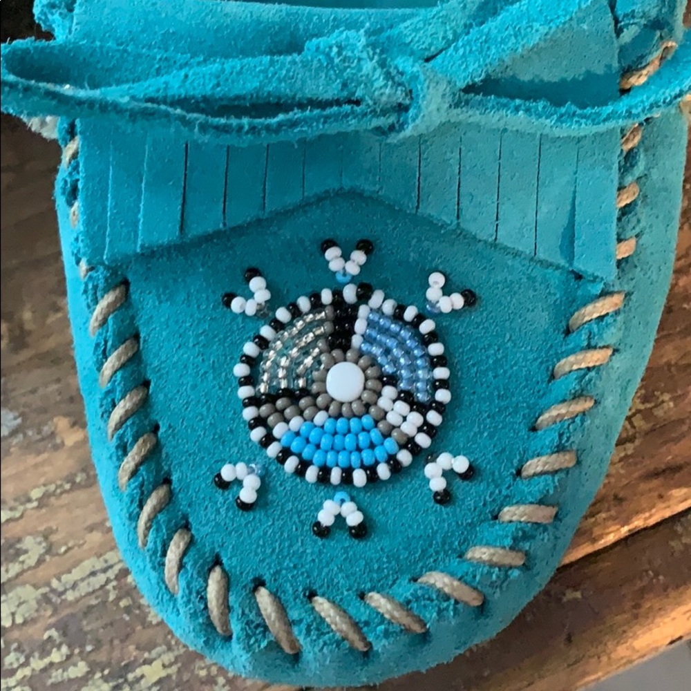 Minnetonka suede mocs - Picture 5 of 8